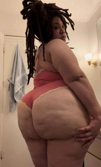 MEGAMI, 35  female escort, Statesboro